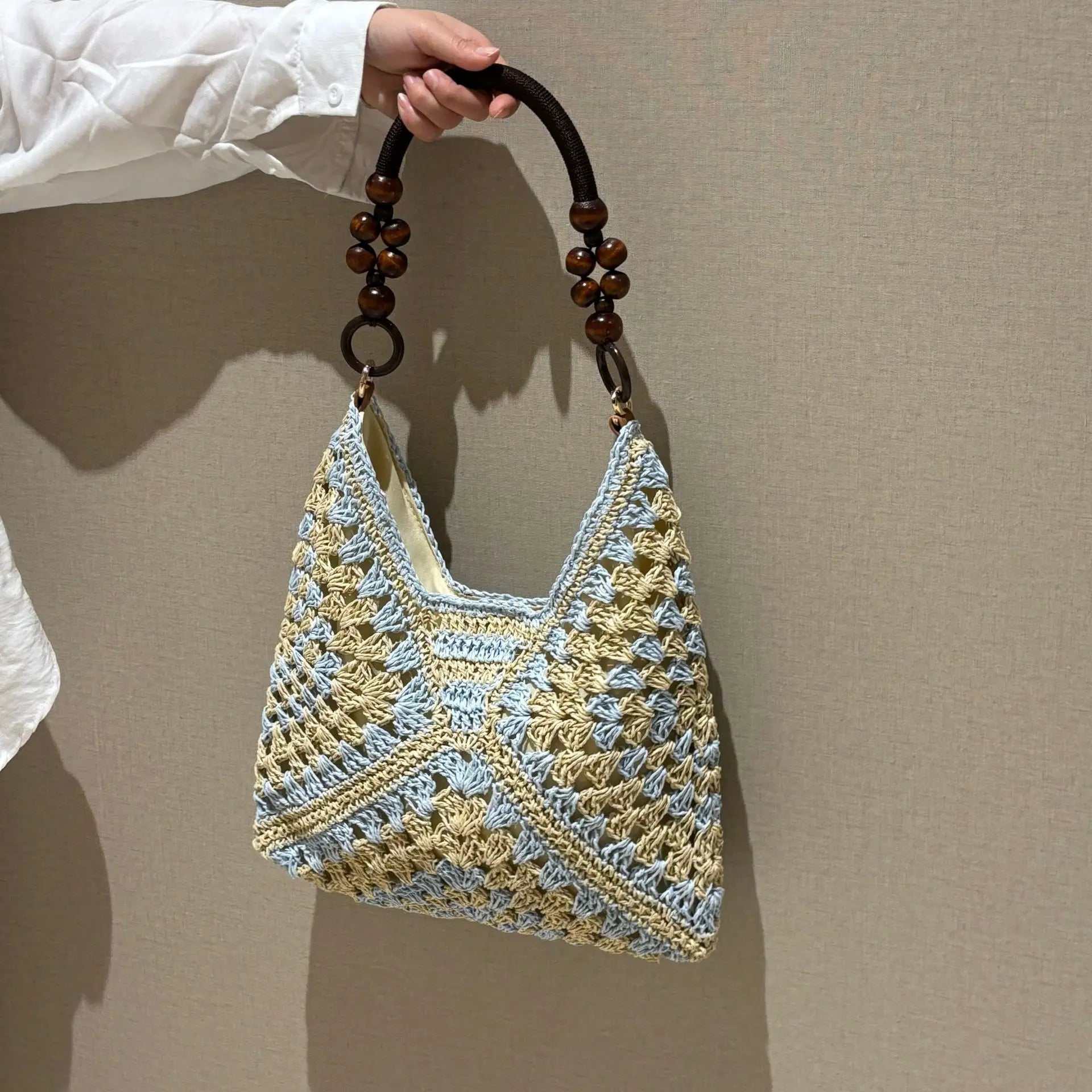 🌞 New Fashionable Handmade Woven Bag 🌞
Versatile Design: This handmade woven bag is perfect for various occasions. It's a stylish paper rope crochet straw bag, ide